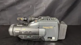 Gr-m5u Jvc Camcorder Model In Carrying Case With Accessories #2