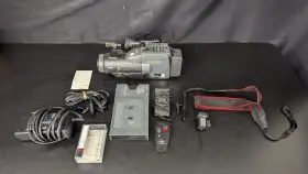 Gr-m5u Jvc Camcorder Model In Carrying Case With Accessories