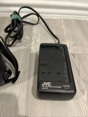 Gr-sx950u Jvc Gr-sx960u Compact Camcorder With Charger Battery Vhs-c Tape Read Desc #3