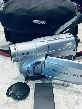 Gr-sxm161u Jvc S-vhs C Analog Camcorder Sold As Is