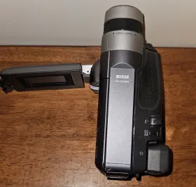 Gr-sxm515 Jvc Compact Vhs Camcorder Untested As/is Parts #3