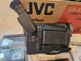 Gr-axm910u Jvc Graxm910u Compact Vhs-c Camcorder Camera And Battery Charger Instructions #3