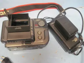 Gr-sv3 Jvc Grsv3 Compact Vhs Camcorder Camera