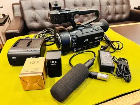 Gy-ls300chu Jvc Gy-ls300 4k Cam S35mm Handheld Camcorder With All Oem Accessories And Box
