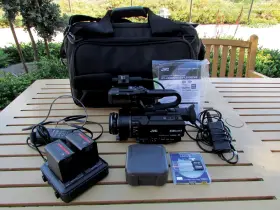 Gy-ls300u Jvc 4kcam Handheld S35mm Camcorder Body