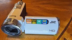 Gz-e300wu Jvc Gz-e300wu- Full Hd- 8.3mp Still Images- 40x Optical - 3 Inch Touch- Awesome