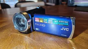 Gz-ex210 Jvc Full Hd- Wifi Camcorder- 40x Optical Zoom- 3 Inch Touch- Awsome