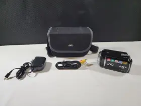 Gz-hd520bu Jvc Everio Hd Camcorder With 120gb Hard Disk Drive Bundle #2