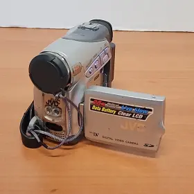 Gz-mg255u Jvc Gz-mg21u Camcorder With Battery Untested