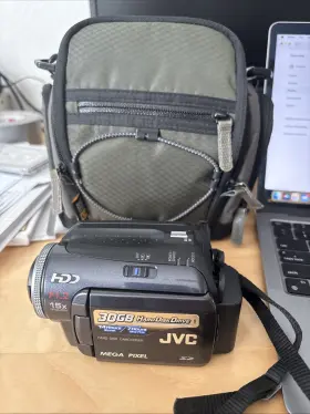 Gz-mg50us Jvc Everio Gz-mg50 30 Gb Hard Drive Camcorder