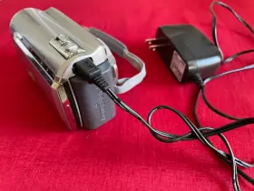 Gz-mg630aus Jvc Everio Camcorder Gz-mg630su Micro Sd / Hdd Silver W Cords Remote And Manual #3