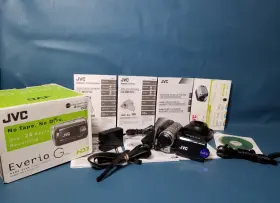 Gz-mg77u Jvc Everio 30gb Hdd Camcorder With Battery Charger Accessories Works