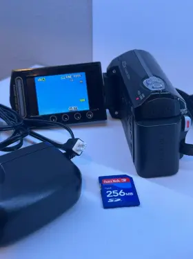 Gz-ms230bus Jvc Ms230 8 Gb Camcorder - Black-tested- With Battery Charger- Memory Card