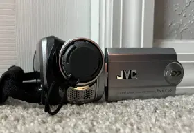 Gzmg21us Jvc Everio Gz-mg21 20 Gb Flash Media Camcorder Comes With Charger