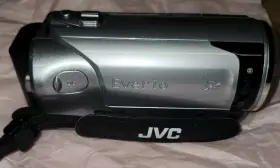 Gz-hm450-s Jvc Kenwood 8gb Everio High Def Movie Action Palmcorder Video Camera #3