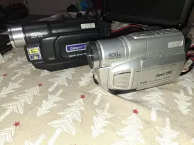 Xsm250u Jvc 2x Camcorders Super Vhs 600x Compact 400x No Chargers. Not Tested