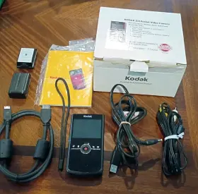 Kodak 041771912215 Zi8 Camcorder Black Compact Hd Pocket Video Camera Untested