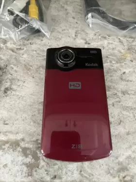 1268929 Kodak Zi8 High Definition Pocket Video Camera 5mp New Mint Raspberry Color #3