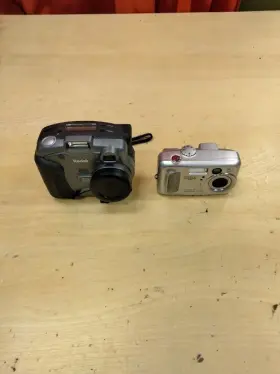 Cx6330 Kodak 371671687211 Lot Of 2 Cameras And Dc290 Zoom 0946