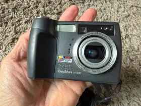 Dx7630 Kodak Easyshare 6.1mp Digital Camera With Battery Charger 256mb Sd Card