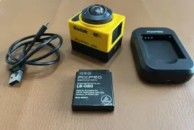 Sp360-yl5 Kodak Pixpro Sp360 / Yl5 360 Degree Action Camera Battery And Charger