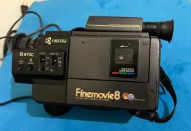 Kd-m710u Kyocera Finemovie 8 Video Camera Camcorder Ac-170 Battery Ac