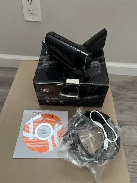 Ic330 Lg 3d Digital Camera W Box