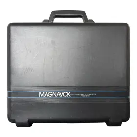 Ar8221bk01 Magnavox Movie Maker Vhs Camcorder 8x Zoom Black With Case