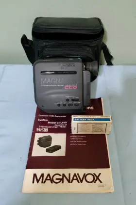 Cvl-610 Magnavox Compact Vhs Camcorder Vhsc With Case And Batteries