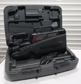 Cvl325 Magnavox Vhs Camcorder In The Case Untested