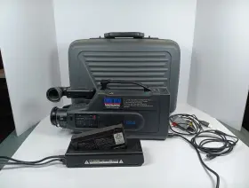 Cvm310 Magnavox Vhs Camcorder System Auto Focus With Battery Charger Case Cables #2