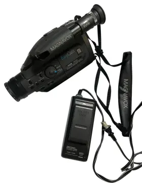 Cvn610av01 Magnavox Easycam Camcorder With Battery And Charger Parts Only