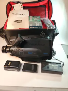 Cvr315av01 Magnavox Easycam With Bag Batteries Charger Vhs Tape Untested Camcorder #2