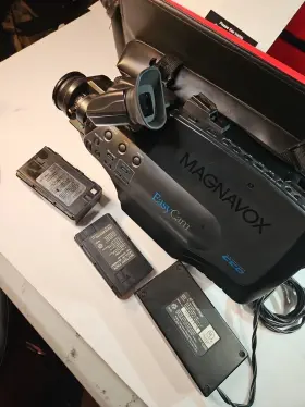Cvr315av01 Magnavox Easycam With Bag Batteries Charger Vhs Tape Untested Camcorder #3