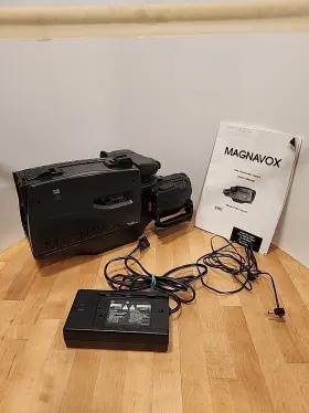 Cvr315av02 Magnavox Vhs Camcorder With Charger And Owners Manuel No Battery