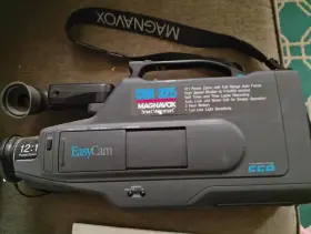 Cvr325 Magnavox Gtg Vhs Camcorder System Model With Manual Untested