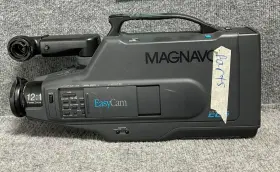 Cvr325av01 Magnavox Camcorder Easycam Auto Focus Zoom 12 1 Black - For Parts