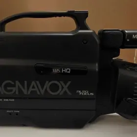 Cvr335 Magnavox Cvr 335 Easycam Vhs Hq Camcorder With Case And Accessories