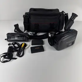 Cvr630av01 Magnavox Cvr630 Compact Vhs-c Camcorder Bundle Tested And Working Extras