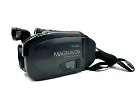 Cvt630av01 Magnavox Easycam Camcorder Black With Accessories And Bag