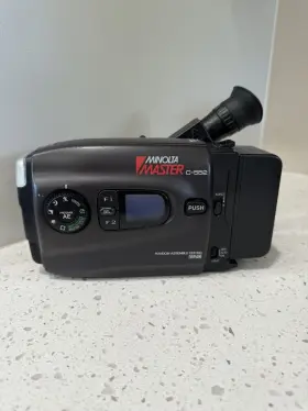 C-552 Minolta Master Vhs-c Video Camera With Charger And Battery Pack #3