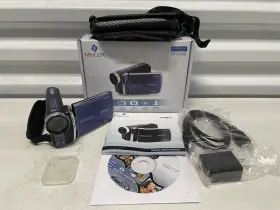 Mn50hd Minolta Digital Camcorder 1080p Full Hd 20mp 3 Inch W Charger And Battery