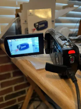 Mn80nv Minolta 1080p Hd Touchscreen Camcorder Works Only When Plugged Inch As-is