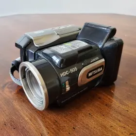 Hdc-505 Mitsuba Black 16mp Multi-media Video Camcorder With 2.5 Inch Display Untested