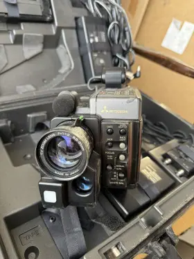 Hs-c30u Mitsubishi Svhsc S-vhs-c Video Camera Recording. Camcorder