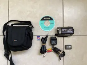 02tf01466 Panasonic Hc-v10 Hd Digital Video Camcorder Bundle Sd Card Charger Av Cord Bag