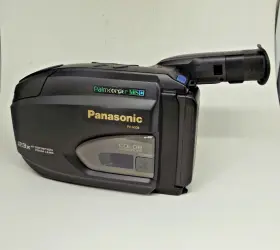 Pv-a208 Panasonic 037988975778 Palmcorder Vhs Camcorder Charger Bag 2 Tape Av Cable Test #3