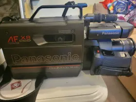 56768 Panasonic Omnimovie Af X8 Ccd Camcorder Excellent Condition With Case And Battery #2