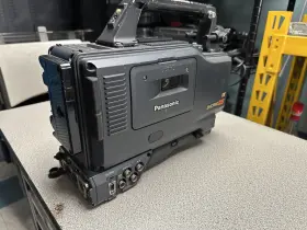 Aj-hdx900p Panasonic 900p Camcorder