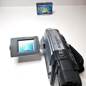 A4ia11221a Panasonic Palmcorder Pv-l453d Vhs-c Video Camera Camcorder W Charger Tested Read #2